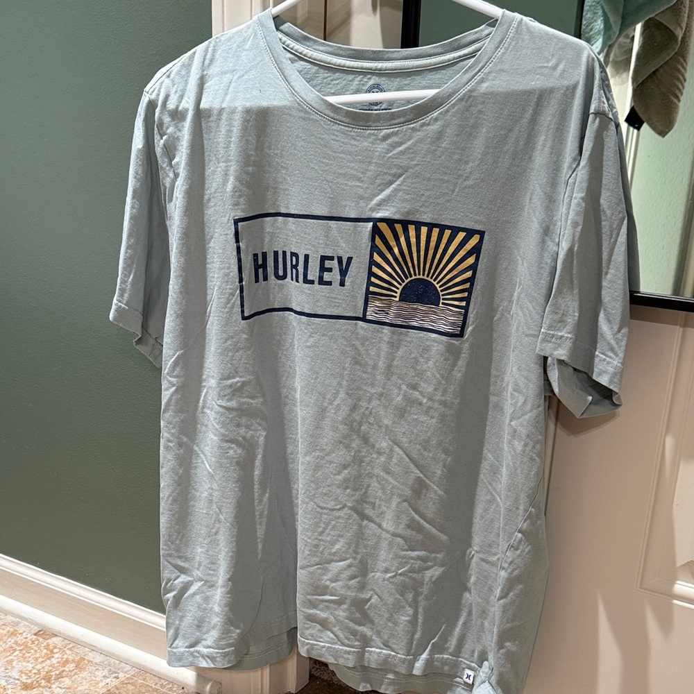 Hurley Pale Blue Short Sleeve Tee with Sunrise Graphic